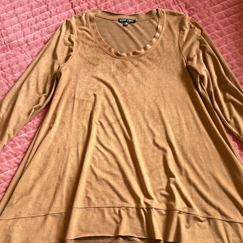 Trendy Chic Women's Tan Tunic Top